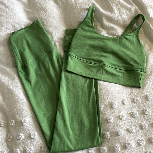 Set Active Lucky Luxform Bra and Leggings - Picture 4 of 4